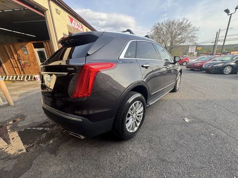Used 2017 Cadillac XT5 Luxury w/ Driver Awareness Package AWD/4WD image 8