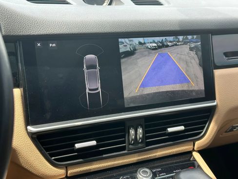 Used 2019 Porsche Cayenne AWD/4WD image 39