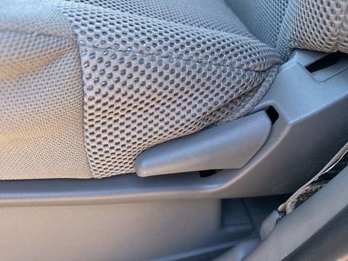 Used 2021 Nissan Frontier SV image 13