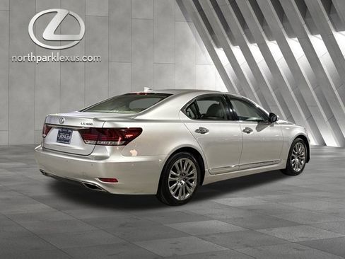 Used 2016 Lexus LS 460 image 6
