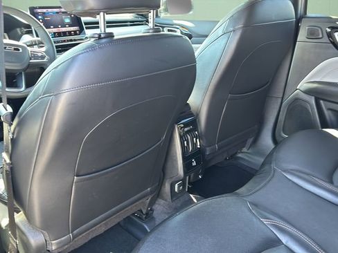 Used 2023 Jeep Compass Limited w/ Elite Group AWD/4WD image 24