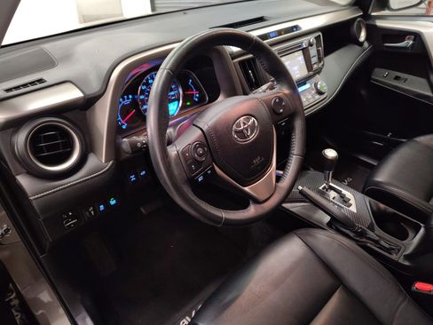 Used 2015 Toyota RAV4 Limited image 4
