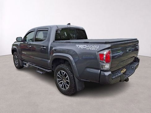 Used 2022 Toyota Tacoma TRD Sport w/ Technology Package AWD/4WD image 5