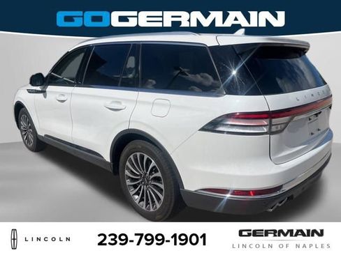 Used 2024 Lincoln Aviator 2WD w/ Premium Package image 5