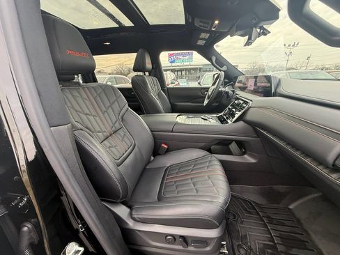 Used 2025 Nissan Armada PRO-4X w/ Pro-4X Premium Package image 26