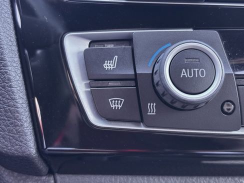 Used 2016 BMW M235i Convertible image 14