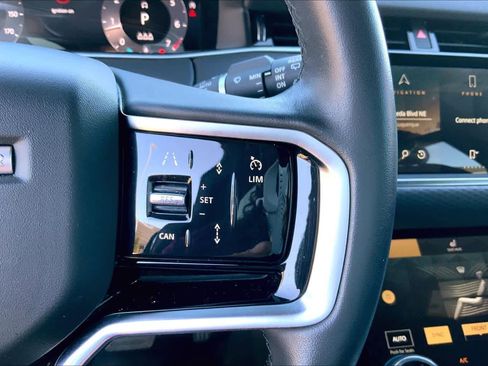 Used 2023 Land Rover Range Rover Evoque S image 23