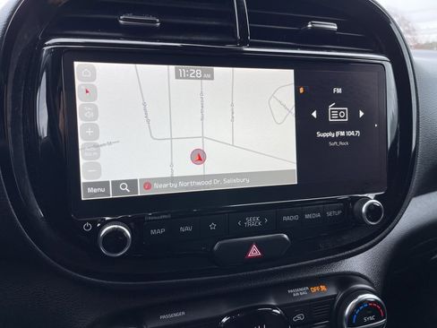 Certified 2024 Kia Soul EX image 9