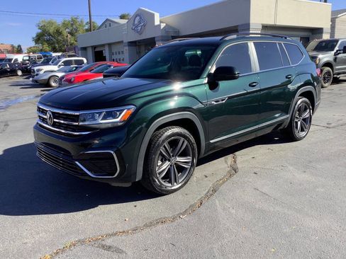Used 2021 Volkswagen Atlas SE w/ Panoramic Sunroof Package image 17