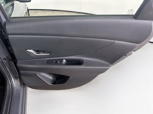 Used 2024 Hyundai Elantra SEL FWD image 29