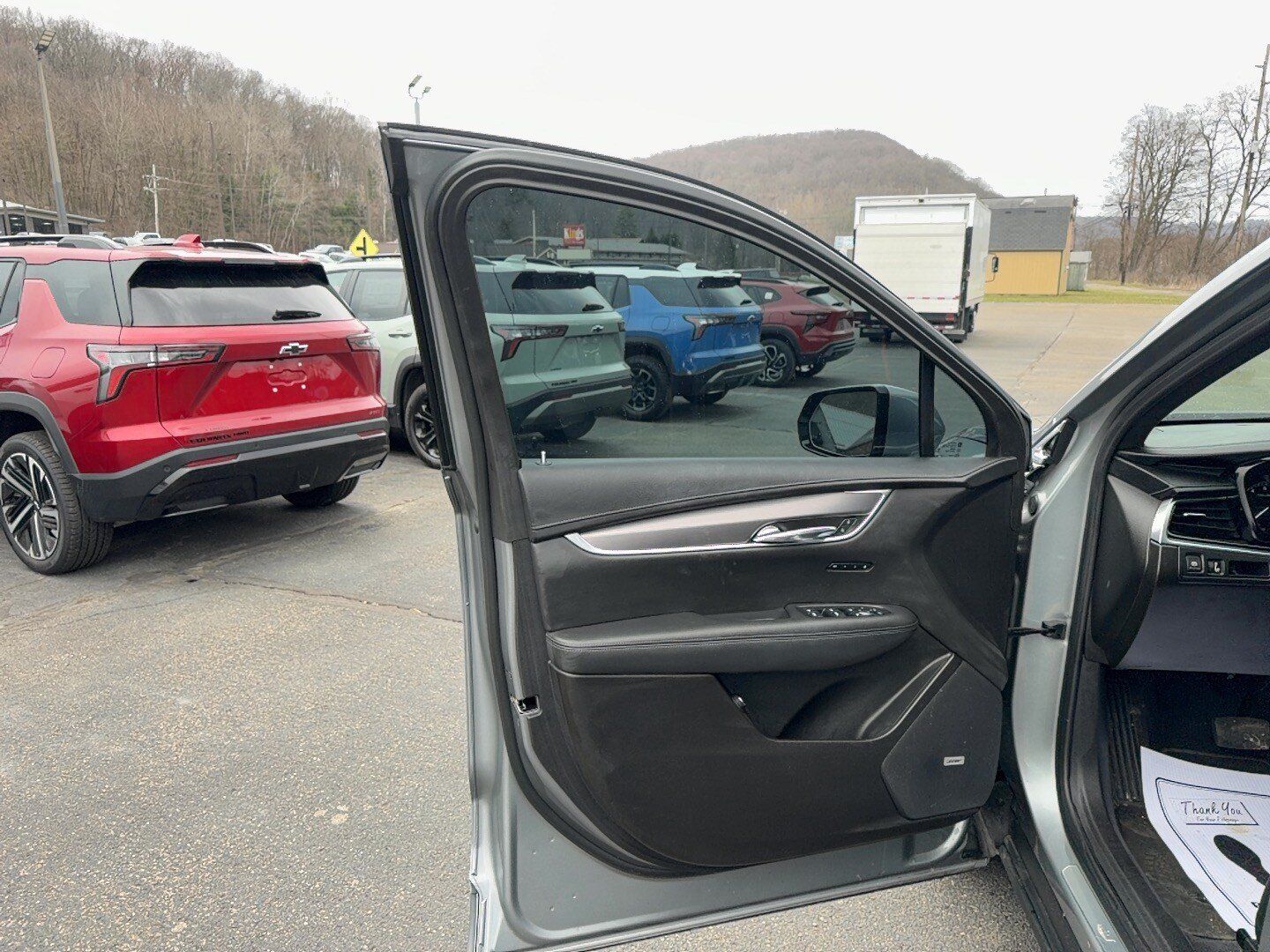 Used 2024 Cadillac XT6 Luxury w/ LPO, Floor Liner Package AWD/4WD image 12