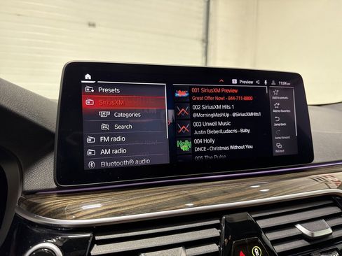 Used 2021 BMW 530i xDrive w/ M Sport Package image 22