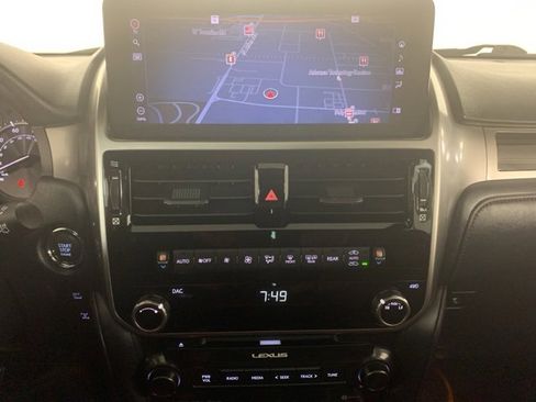 Used 2022 Lexus GX 460 Premium image 12