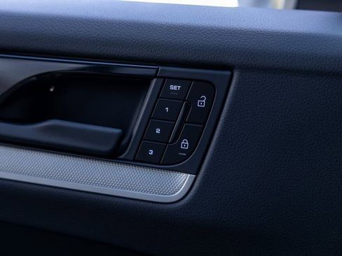 New 2026 Porsche Cayenne AWD/4WD image 43