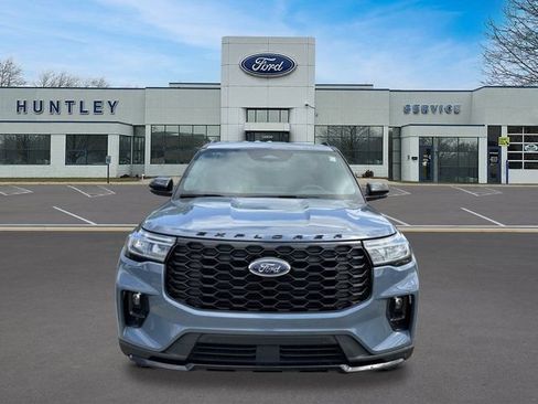 Used 2025 Ford Explorer ST-Line w/ Premium Package AWD/4WD image 2