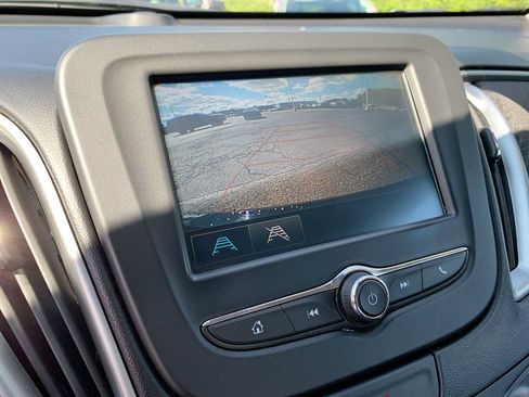 Used 2018 Chevrolet Malibu LS FWD image 14