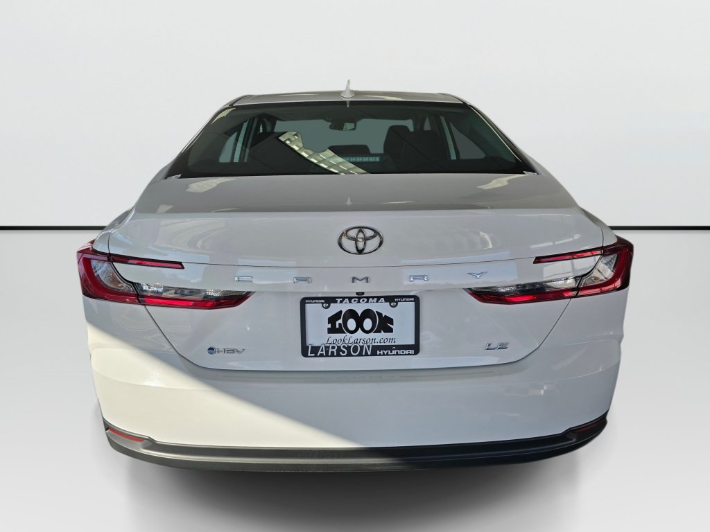 Used 2025 Toyota Camry LE w/ Convenience Package FWD image 4