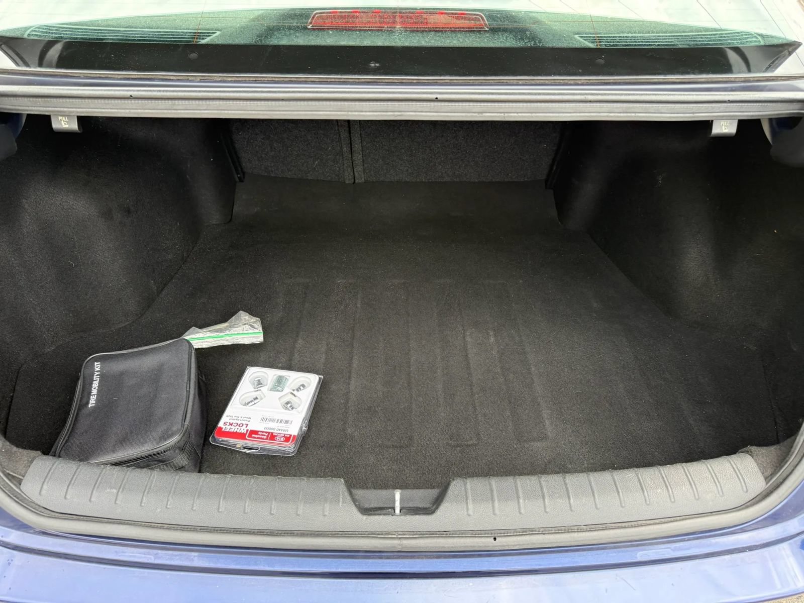 Used 2018 Kia Optima S w/ Panoramic Sunroof Package FWD image 15
