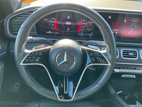 Used 2024 Mercedes-Benz GLE 450 4MATIC image 16