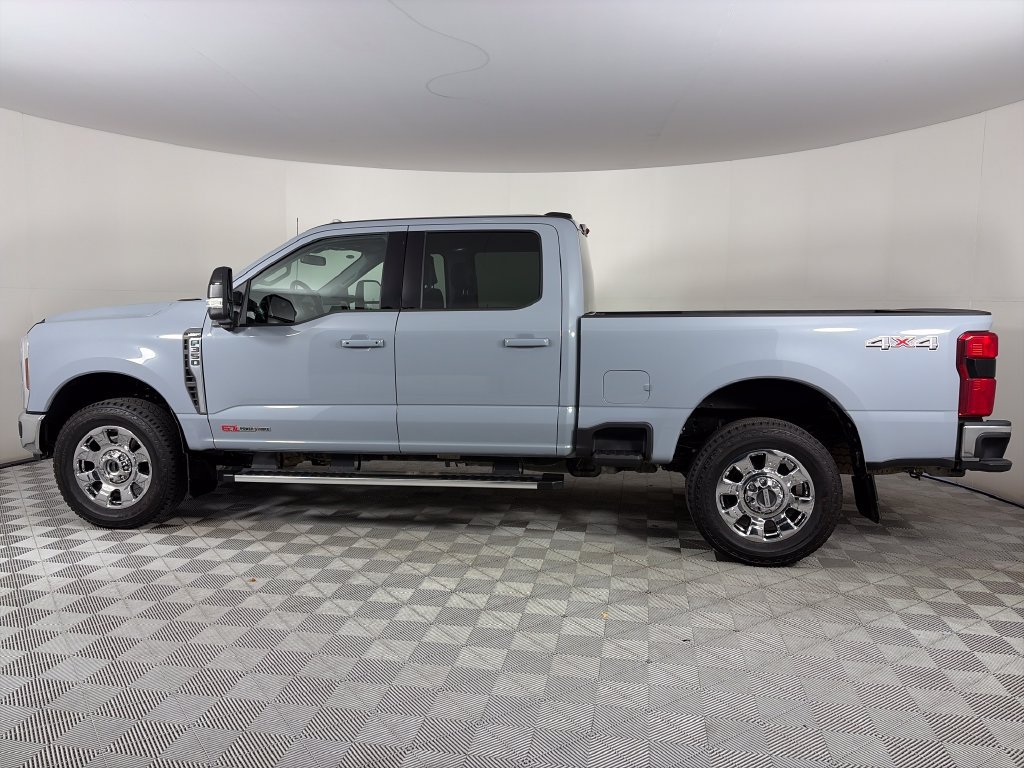 Certified 2025 Ford F350 4x4 Crew Cab Super Duty image 4