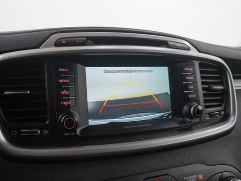 Used 2017 Kia Sorento AWD w/ LX Convenience Package image 27