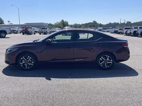 Used 2025 Nissan Sentra SV FWD image 7