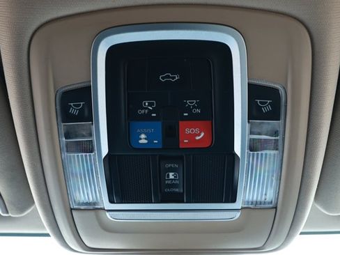 Used 2020 RAM 2500 Limited AWD/4WD image 22