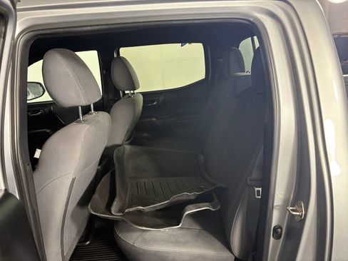 Used 2019 Toyota Tacoma TRD Sport w/ Technology Package AWD/4WD image 27