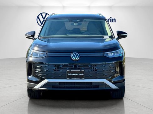 New 2026 Volkswagen Tiguan SE image 8
