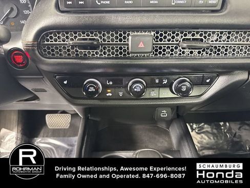 Used 2025 Honda HR-V Sport image 9