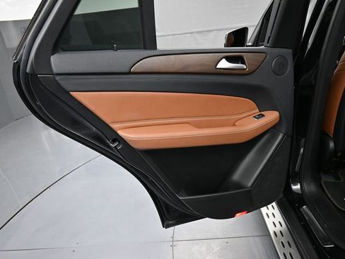 Used 2018 Mercedes-Benz GLE 43 AMG 4MATIC image 24