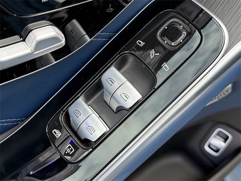 New 2025 Mercedes-Benz S 63 AMG S image 25