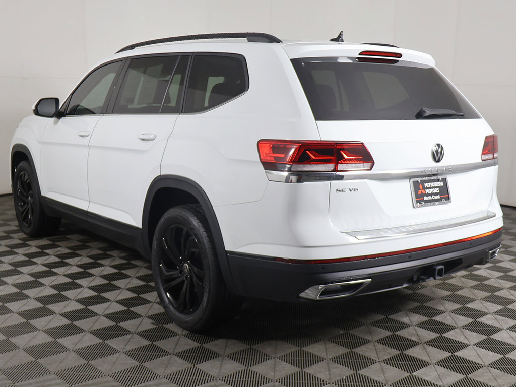 Used 2023 Volkswagen Atlas SE w/ Black Wheel Package FWD image 9