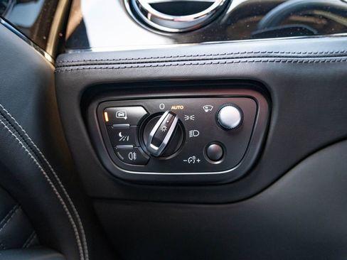 Used 2021 Bentley Bentayga Speed AWD/4WD image 13
