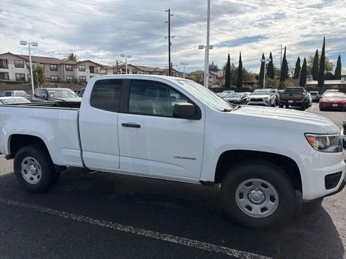 Used 2017 Chevrolet Colorado W/T image 2