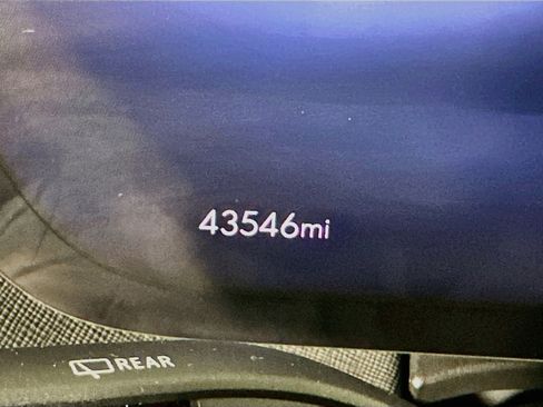 Used 2025 Buick Enclave Preferred FWD image 19