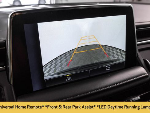 Used 2022 Chevrolet Suburban LT AWD/4WD image 13