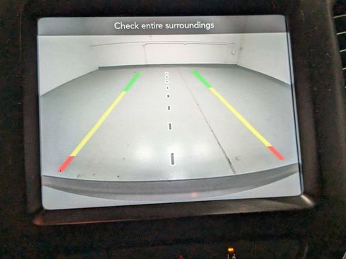 Used 2021 Jeep Cherokee Latitude Lux w/ Comfort/Convenience Group image 25