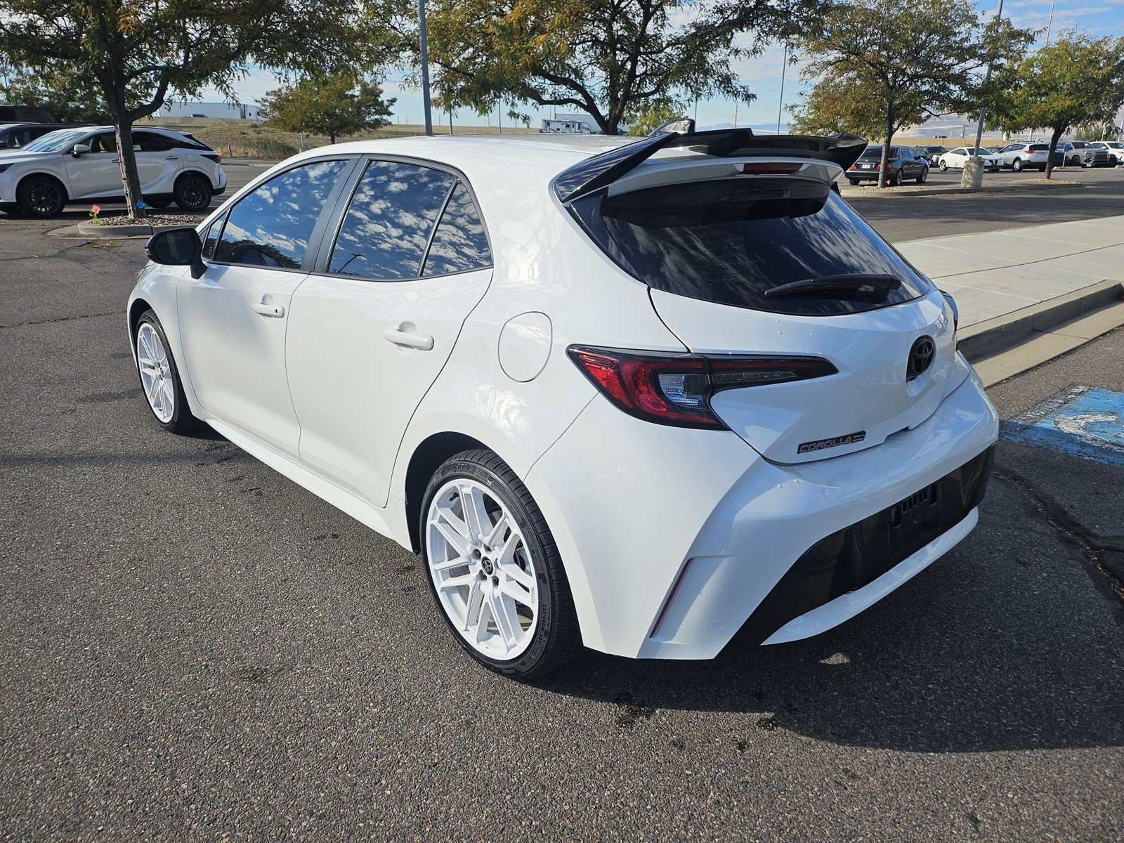 Used 2026 Toyota Corolla SE FWD image 8