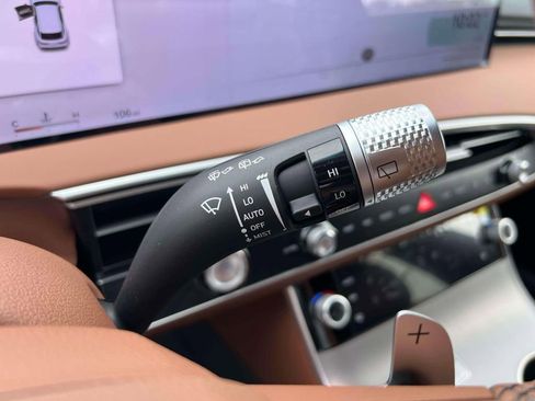 New 2026 Genesis GV70 2.5T Advanced AWD/4WD image 19