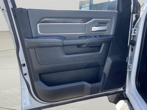 Used 2022 RAM 2500 Big Horn image 26