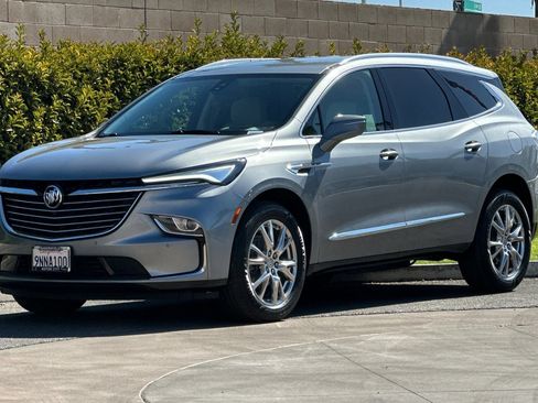 Certified 2024 Buick Enclave Premium AWD/4WD image 8