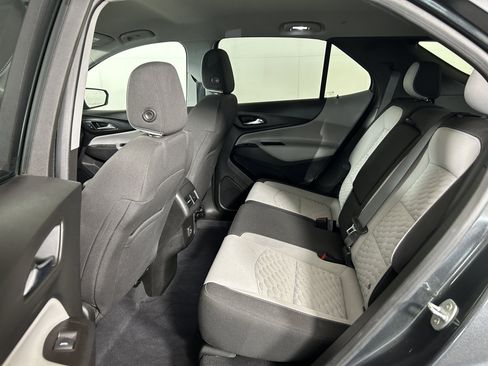 Used 2021 Chevrolet Equinox LS AWD/4WD image 19