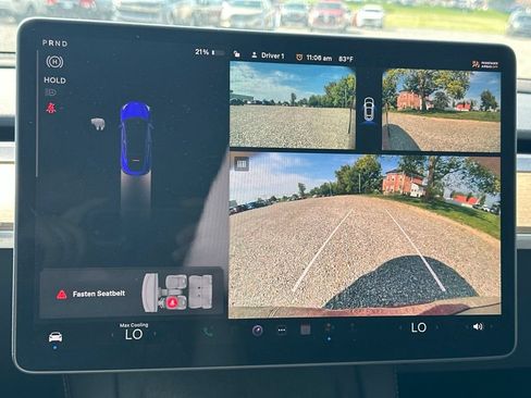 Used 2024 Tesla Model Y Long Range AWD/4WD image 25