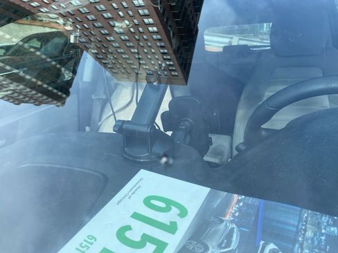 Used 2018 Honda CR-V LX image 35