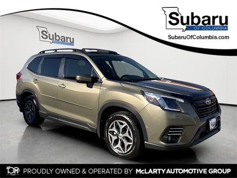 Used 2022 Subaru Forester Premium image 1