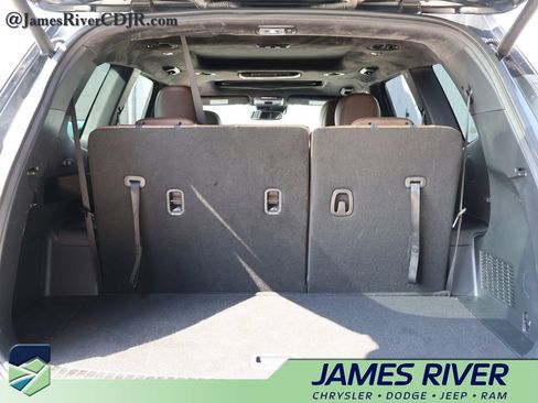 Used 2022 Kia Telluride SX w/ SX Prestige Package AWD/4WD image 16