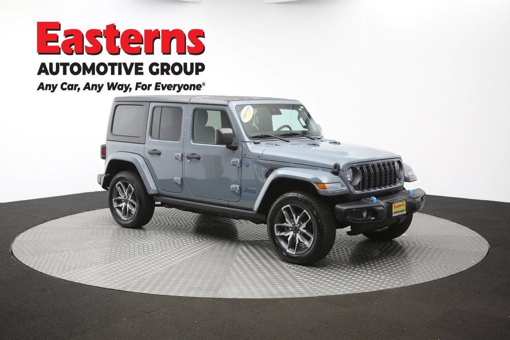 Used 2024 Jeep Wrangler Unlimited w/ Convenience Group AWD/4WD image 51