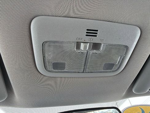 Used 2016 Toyota Corolla S image 17