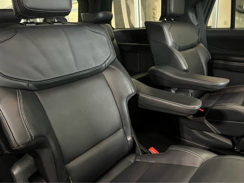 Used 2025 Ford Expedition Platinum w/ Stealth Performance Package image 46